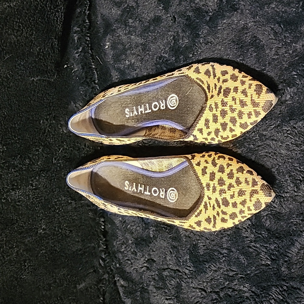 Rothys The Point Classic Leopard Print Size 8 - image 1